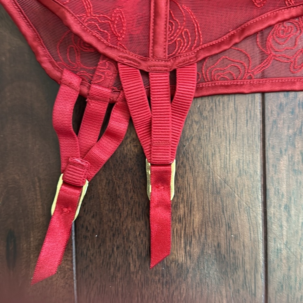 Red Lace Shapewear Skirt - Picture 2 of 4